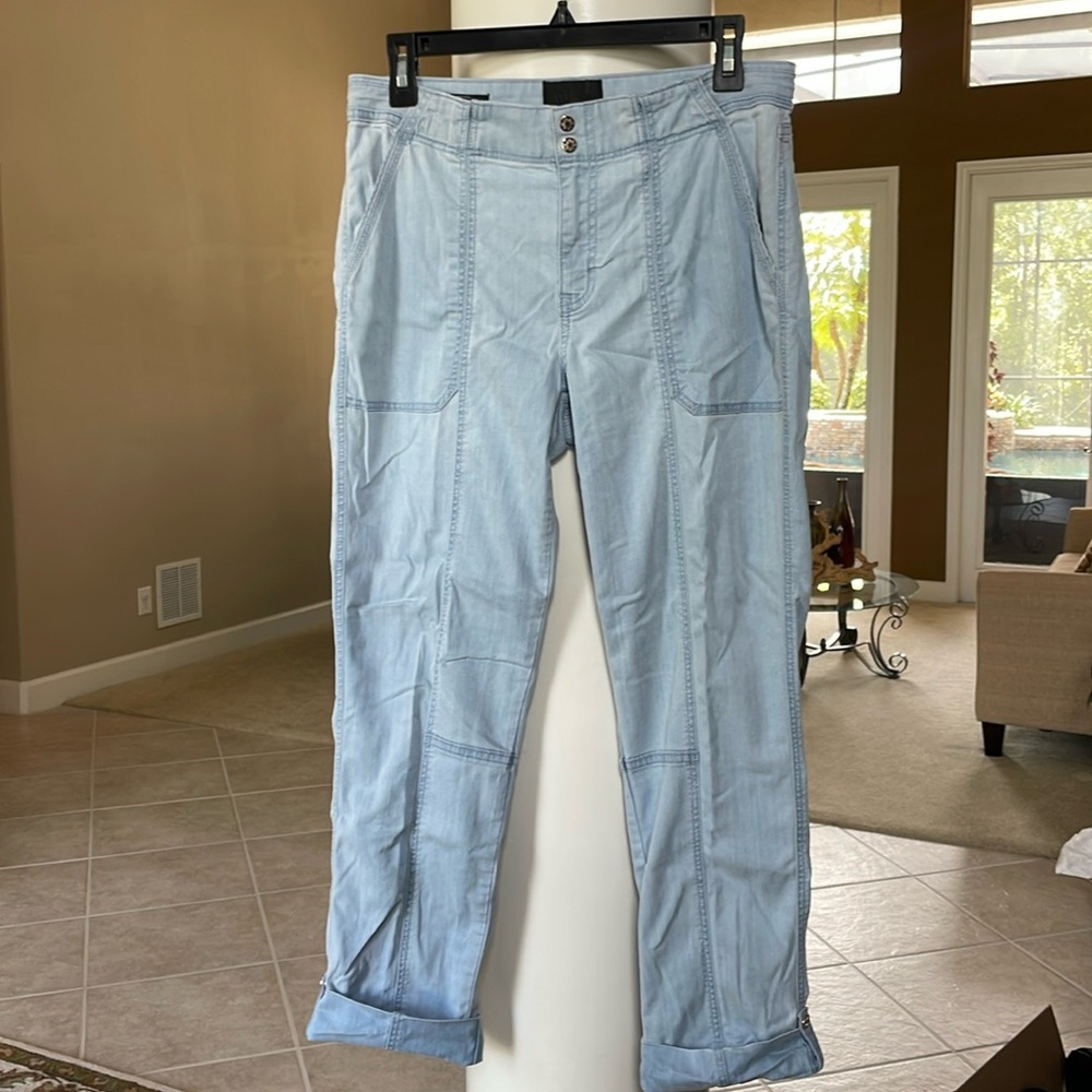 White House Black Market Light Blue Ankle Cropped Jeans